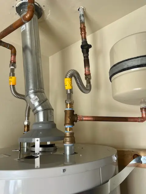 Water heater installation and plumbing repair in Downtown Auburndale